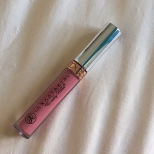 Anastasia Beverly Hills liquid lipstick